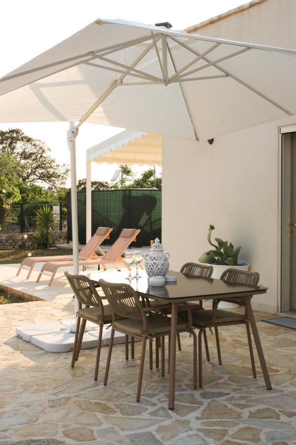 Enjoytrulli - Countryside Villa Noci Luaran gambar